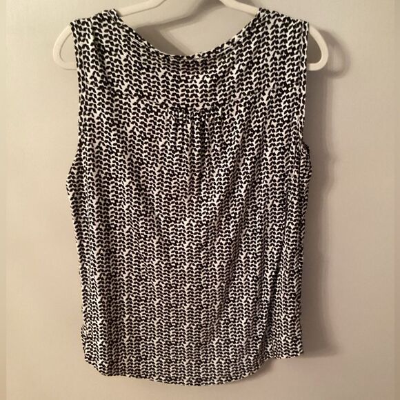 LOFT SIZE MEDIUM CREAM AND BLACK PRINT SLEEVELESS POLYESTER BLOUSE - Picture 3 of 7